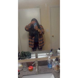 Meet your Posher, Latasha